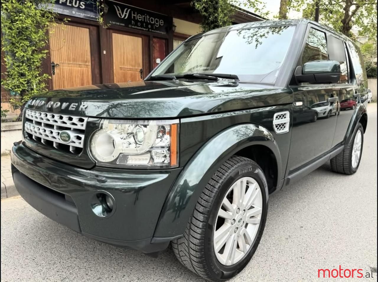 2012' Land Rover Discovery photo #5