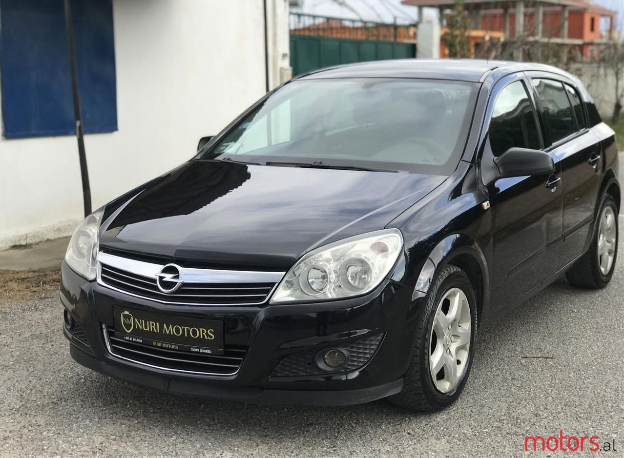 2007' Opel Astra photo #1