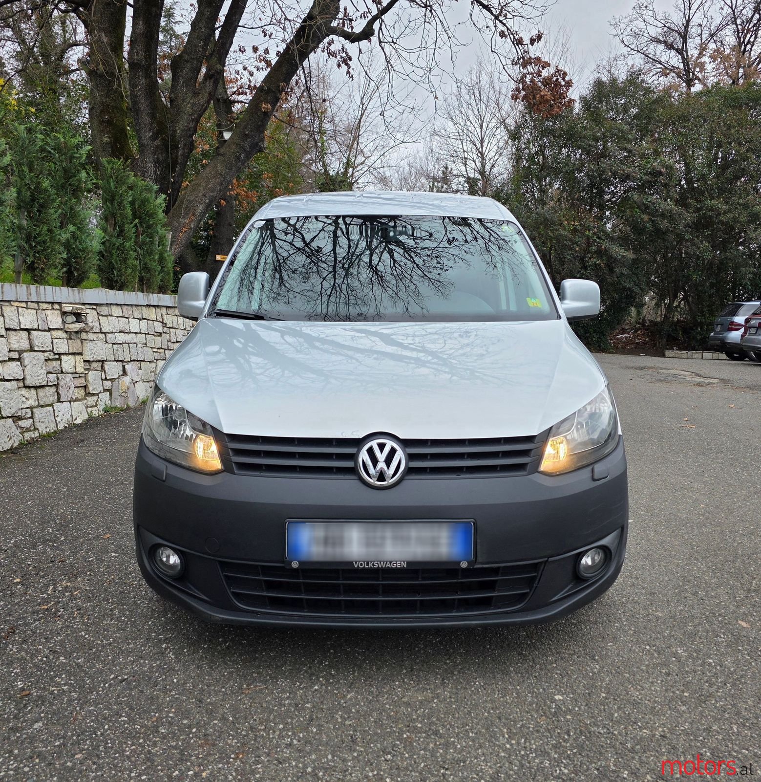 2011' Volkswagen Caddy photo #2