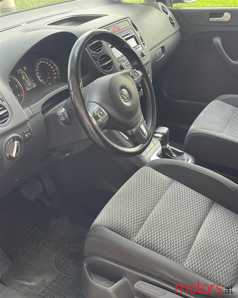 2010' Volkswagen Golf photo #4