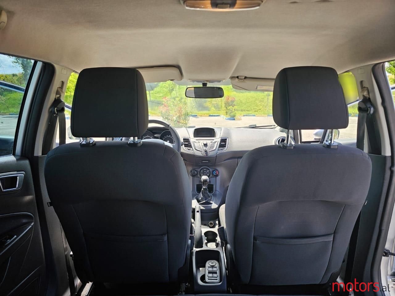 2013' Ford Fiesta photo #4