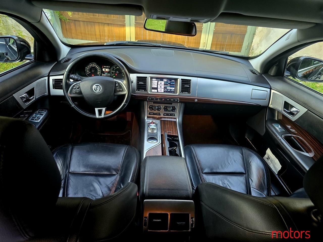 2014' Jaguar XF photo #5