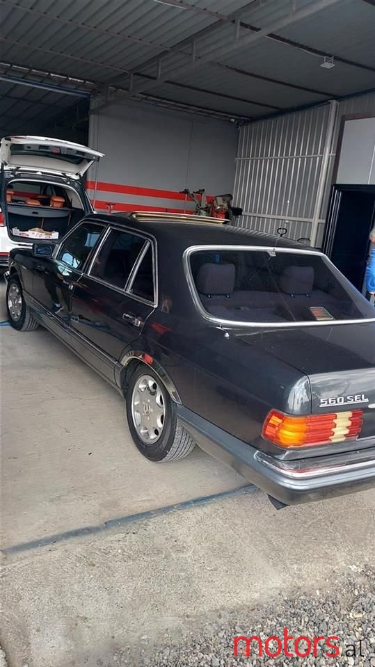 1986' Mercedes-Benz SL 560 photo #3