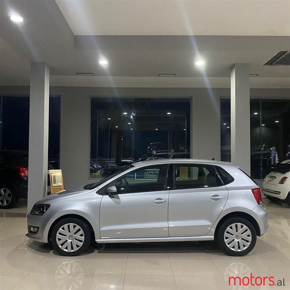 2009' Volkswagen Polo photo #3