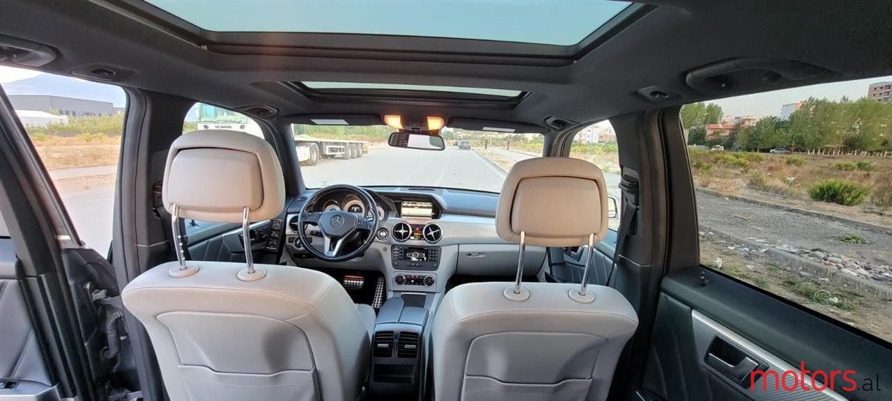 2014' Mercedes-Benz GLK 250 photo #3