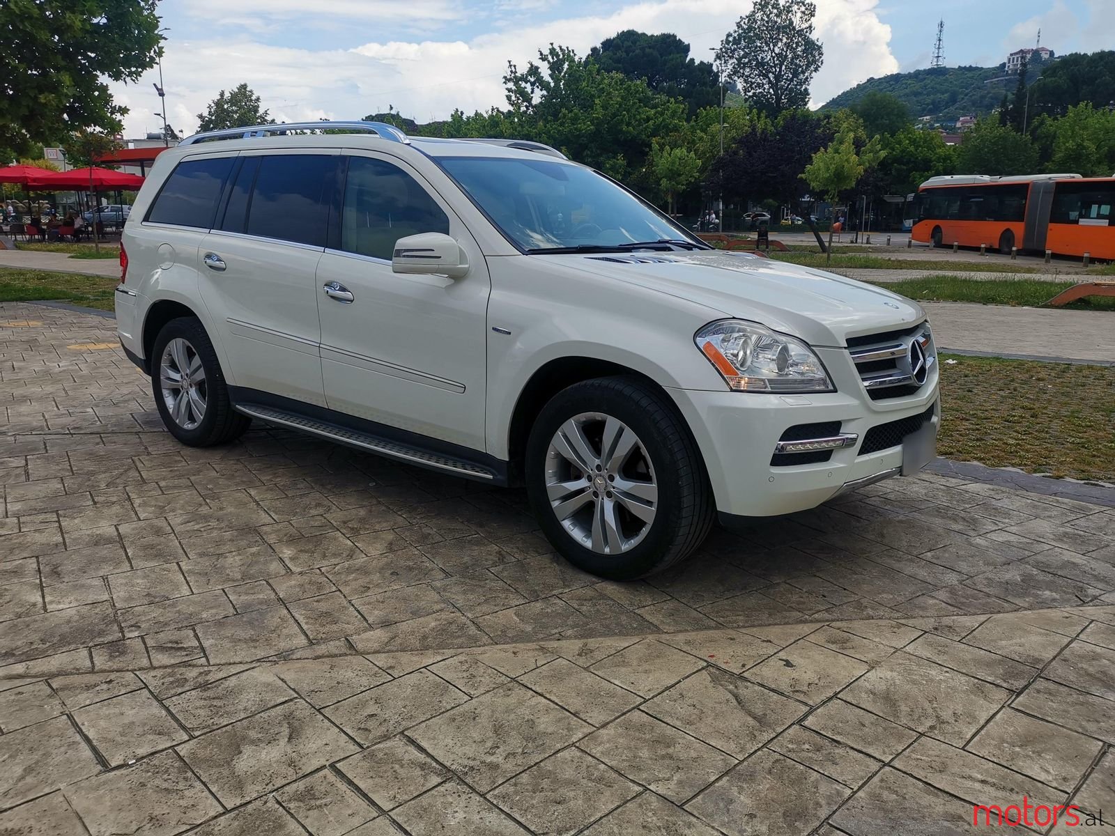2012' Mercedes-Benz GL 350 photo #5