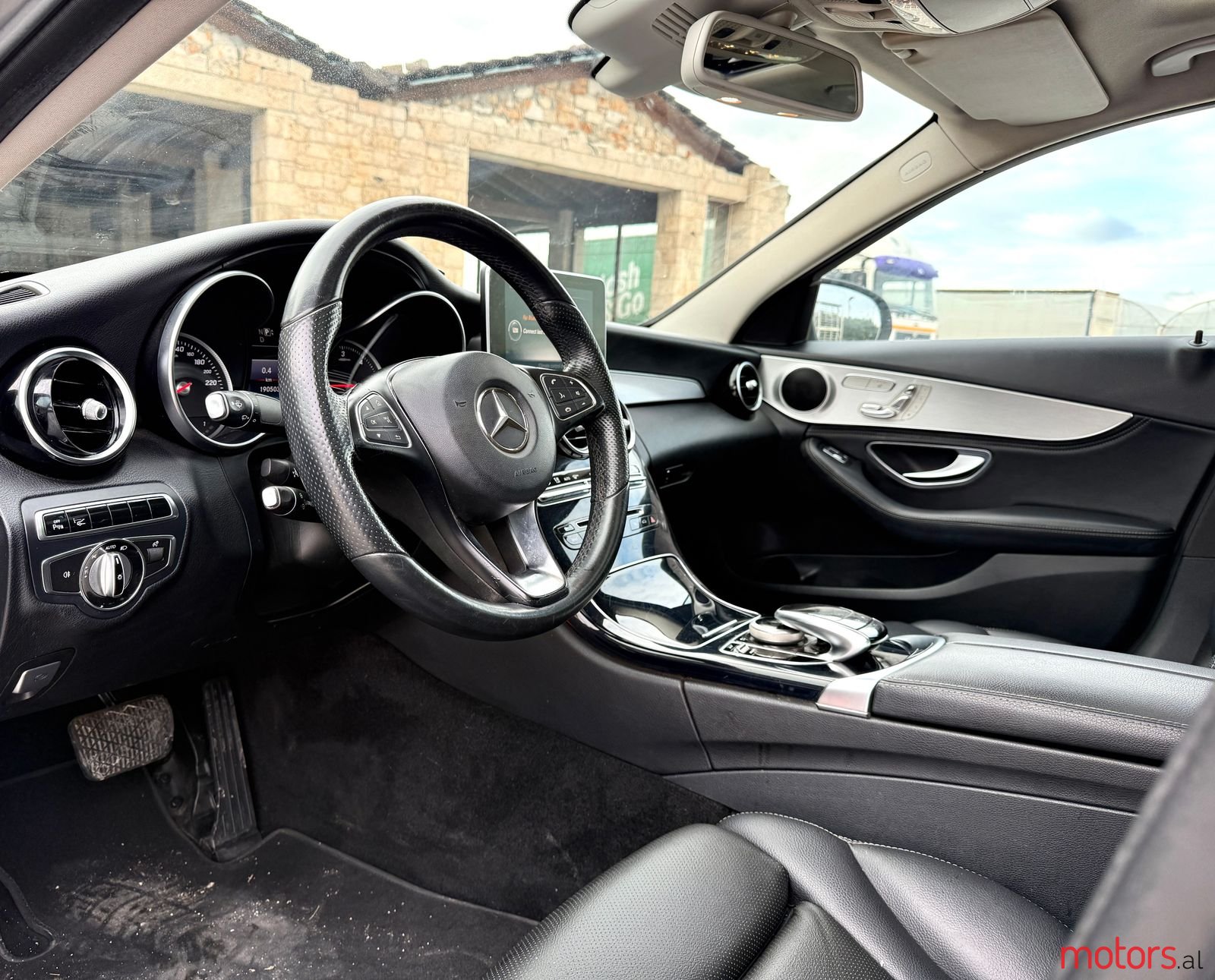 2015' Mercedes-Benz C 220 photo #2