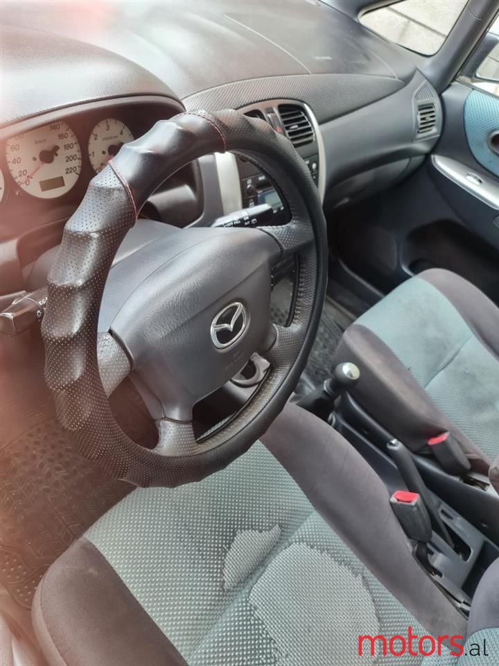 2004' Mazda Premacy photo #6