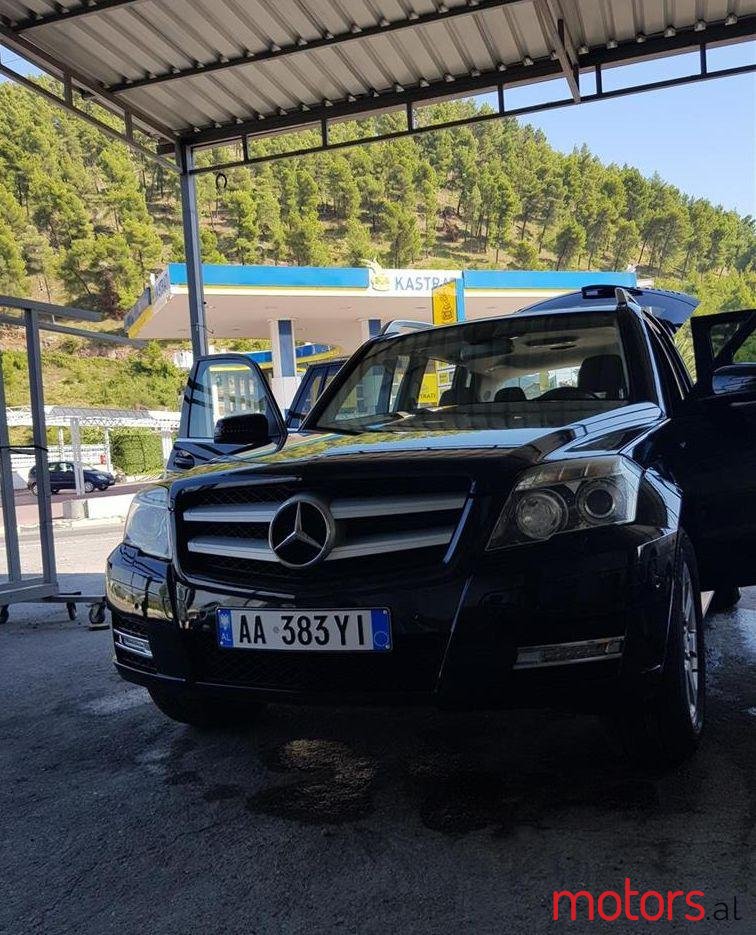 2010' Mercedes-Benz GLK 220 photo #1