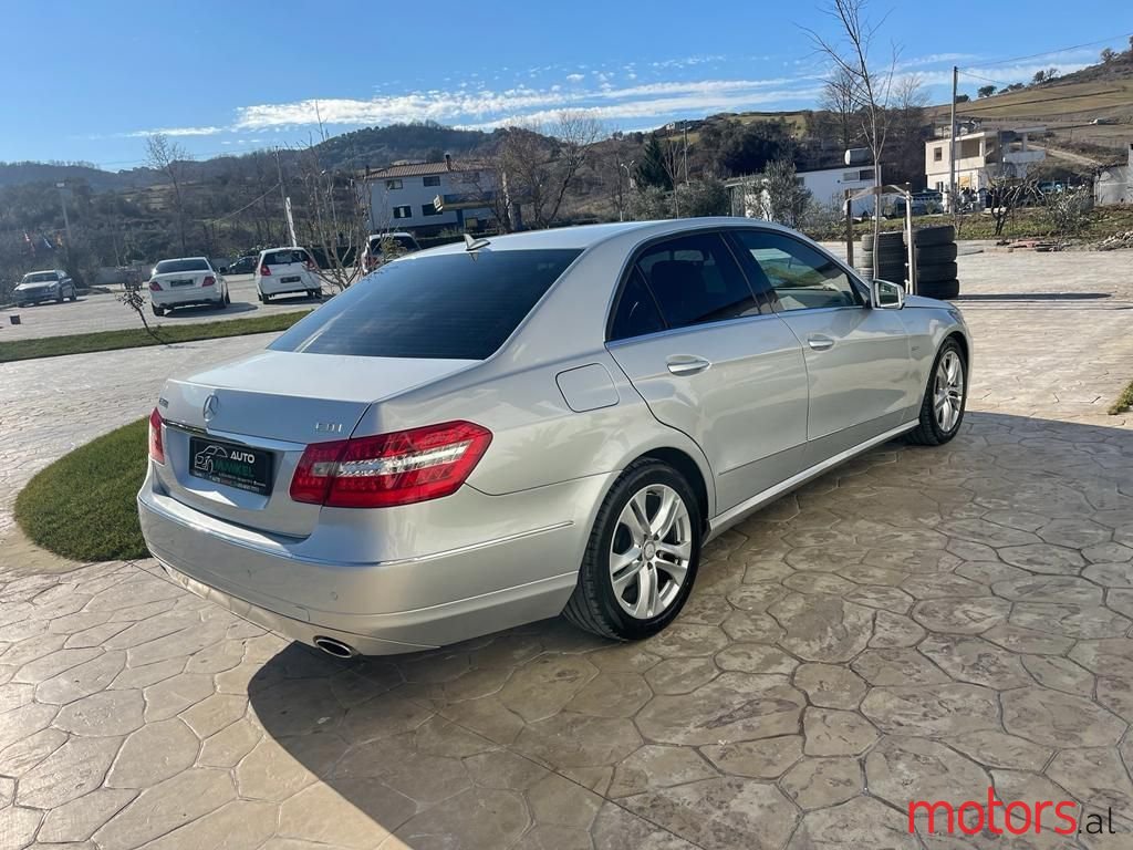 2010' Mercedes-Benz E 350 photo #4