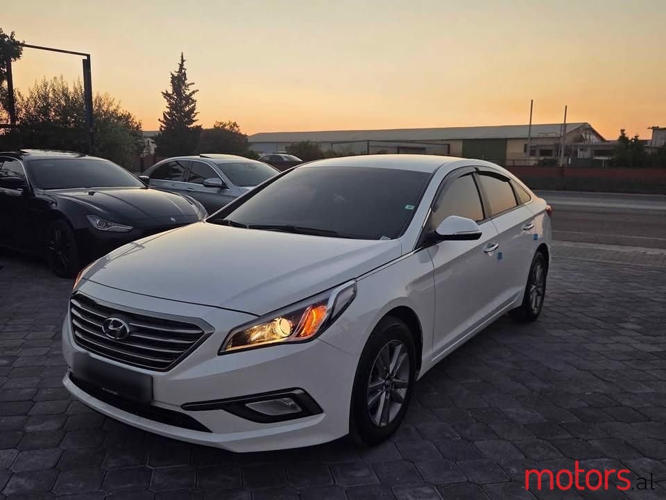 2016' Hyundai Sonata photo #2