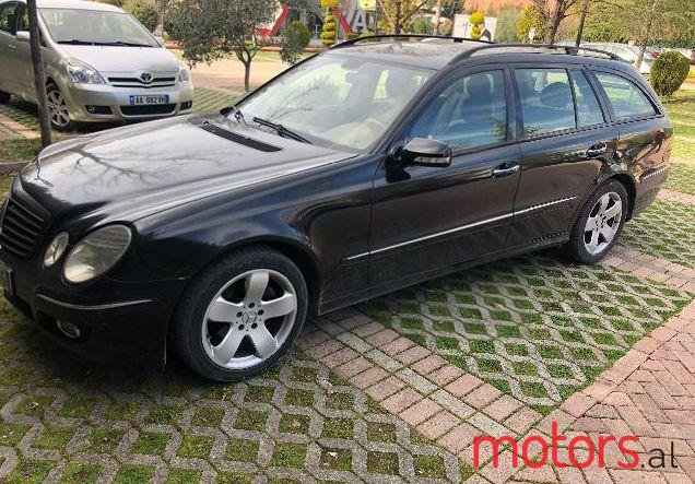 2007' Mercedes-Benz E-Class photo #1
