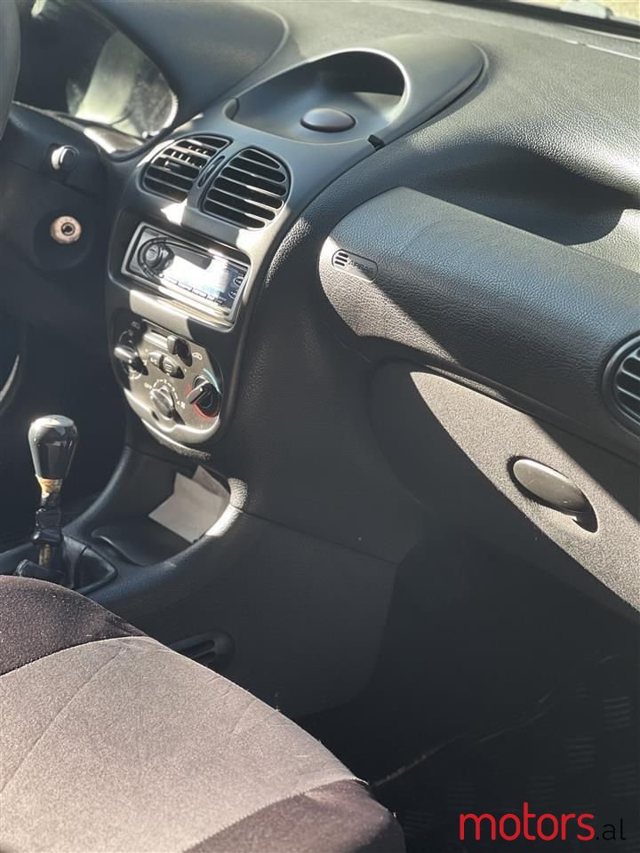 2000' Peugeot 206 photo #3