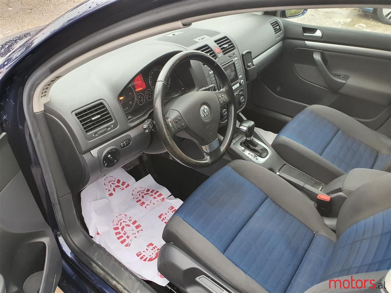 2007' Volkswagen Golf photo #5