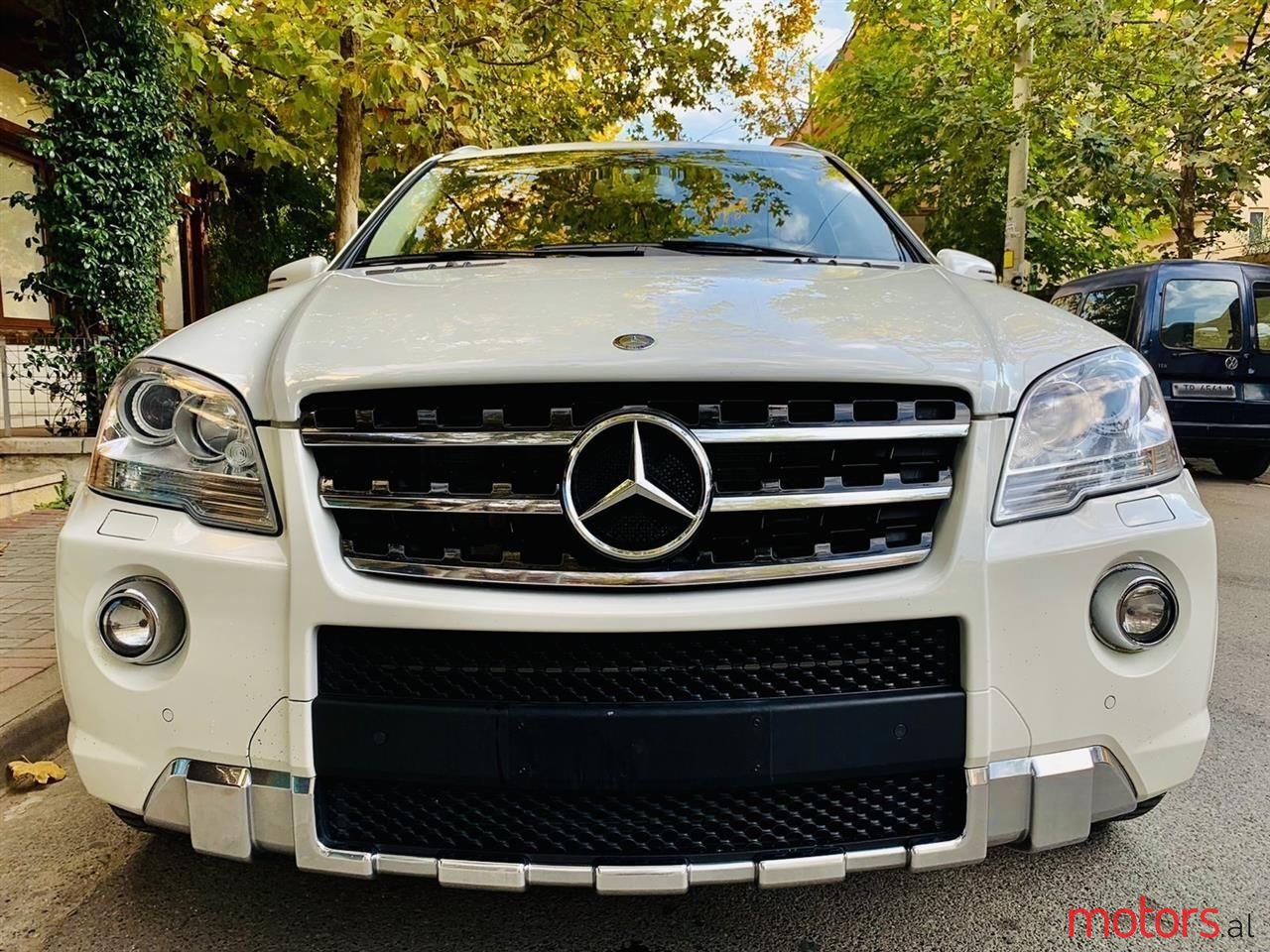 2010' Mercedes-Benz ML 63 AMG photo #1