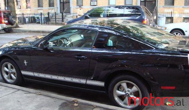 2007' Ford Mustang photo #1