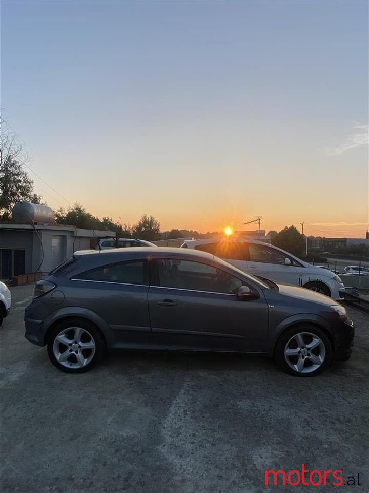 2008' Opel Astra photo #5