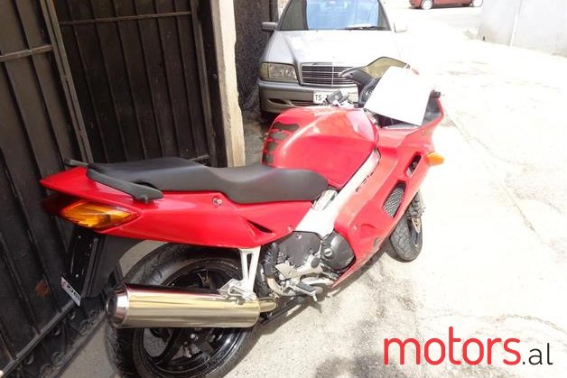 2000' Honda VFR photo #3