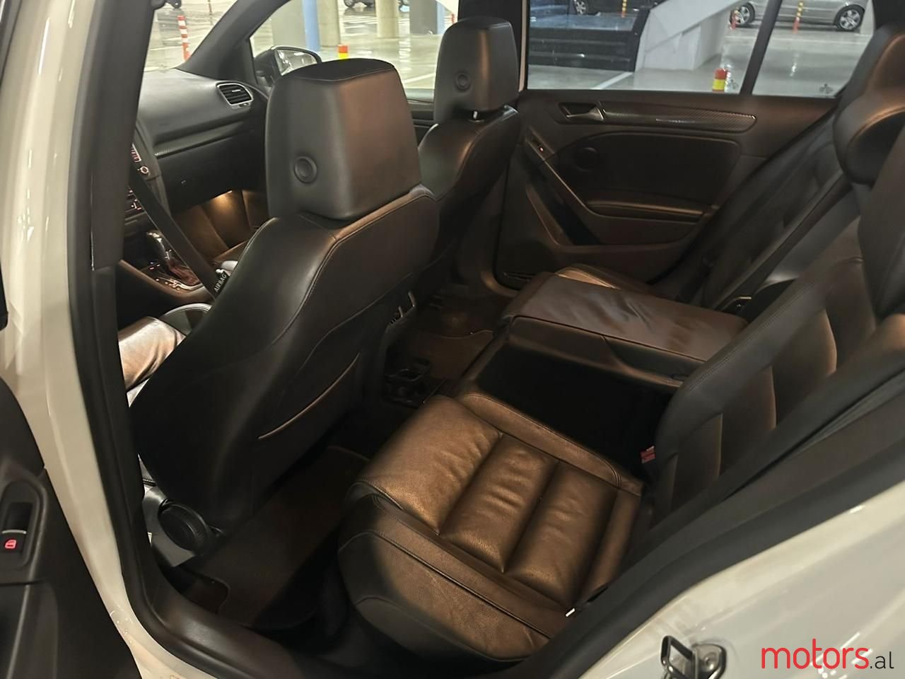 2012' Volkswagen Golf photo #4