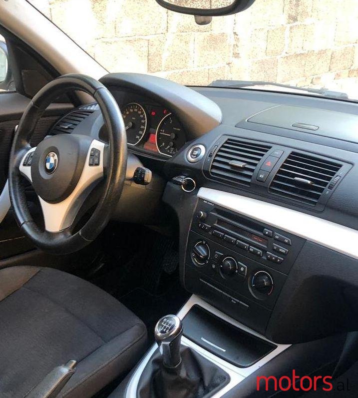 2008' BMW 120 photo #3