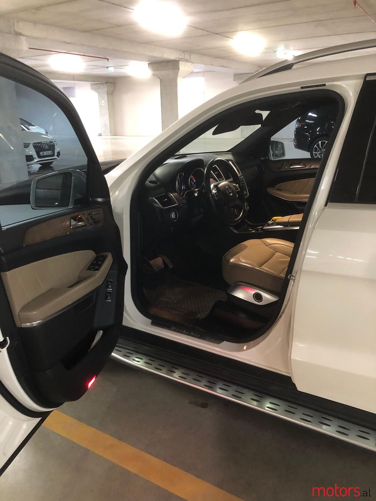 2014' Mercedes-Benz GL 350 photo #3