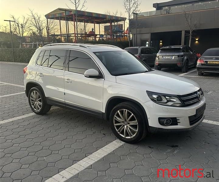 2014' Volkswagen Tiguan photo #6