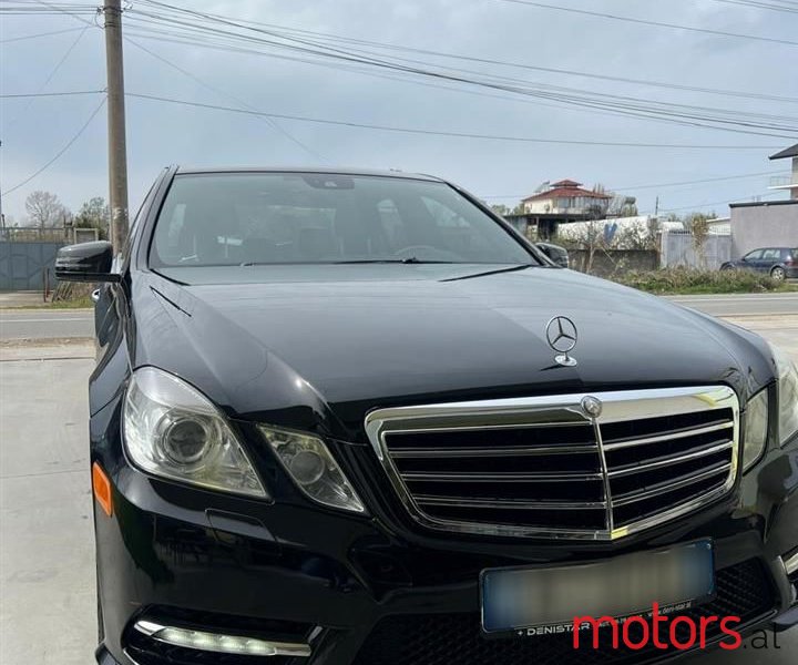 2013' Mercedes-Benz E 350 photo #2
