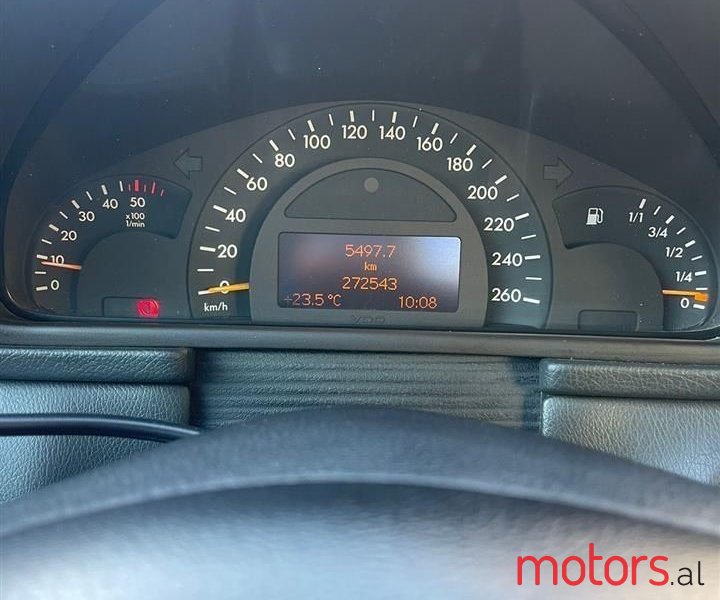 2003' Mercedes-Benz C 200 photo #3