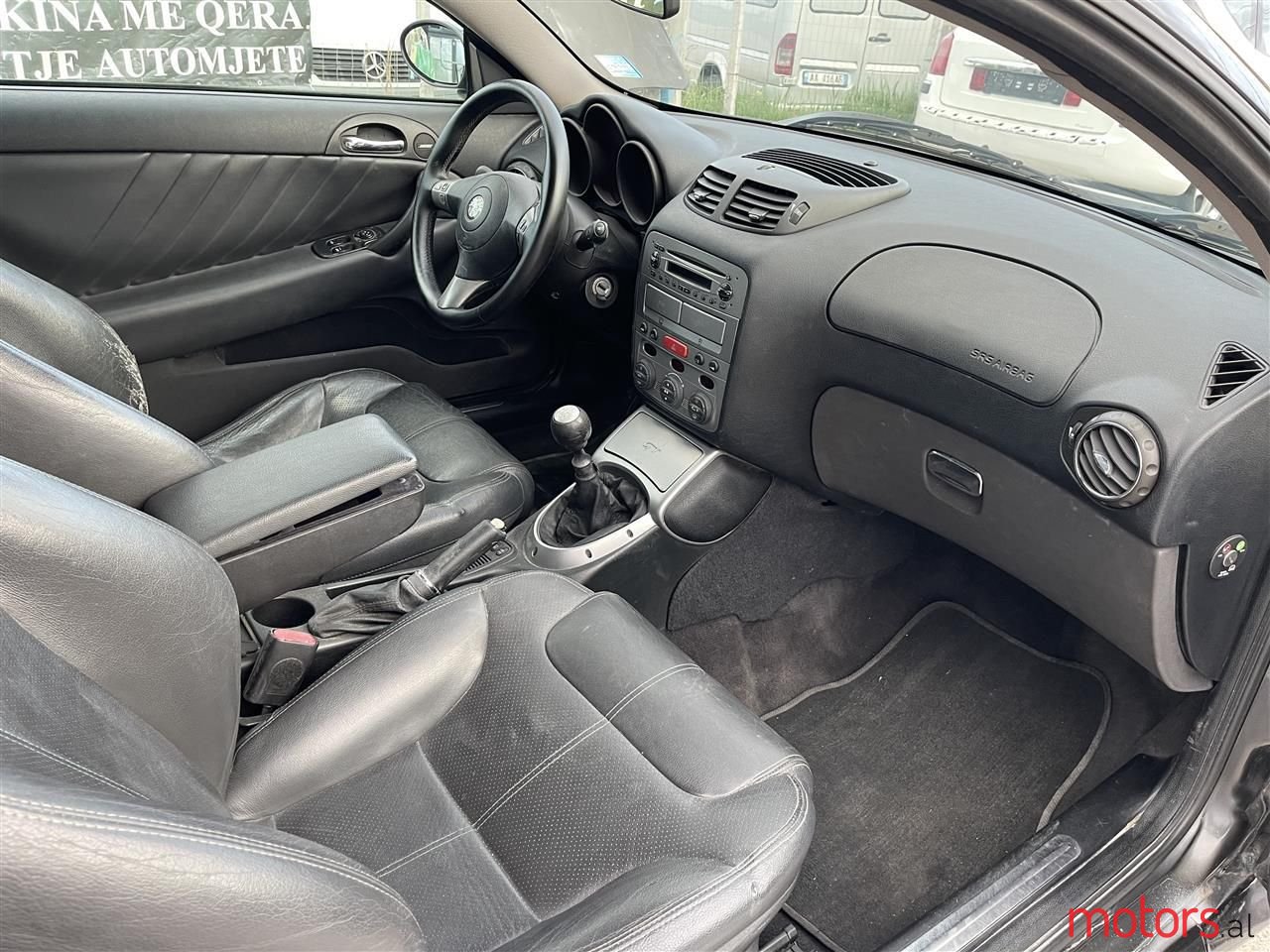 2005' Alfa Romeo GT photo #3