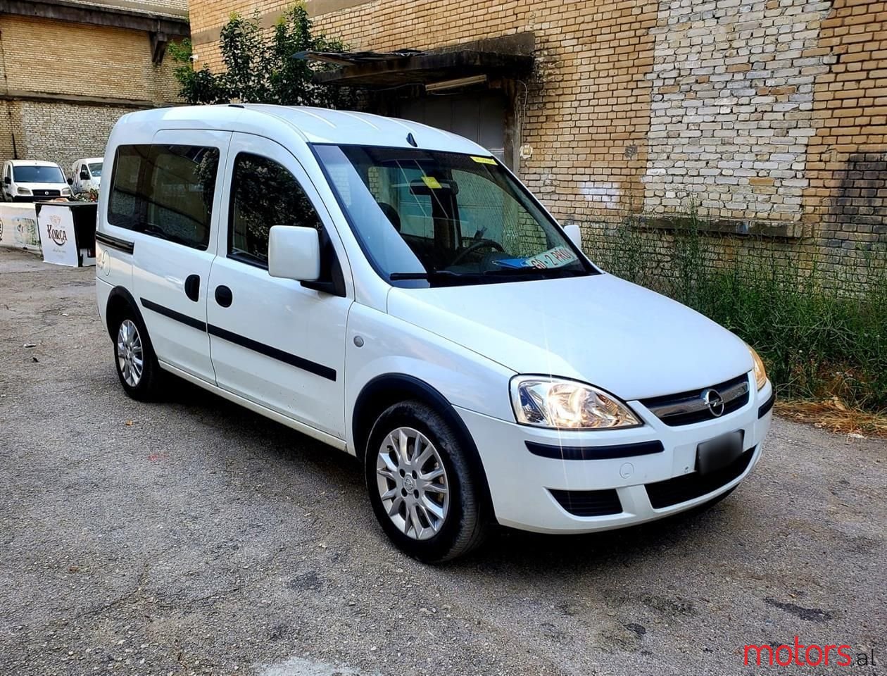 2010' Opel Combo photo #2