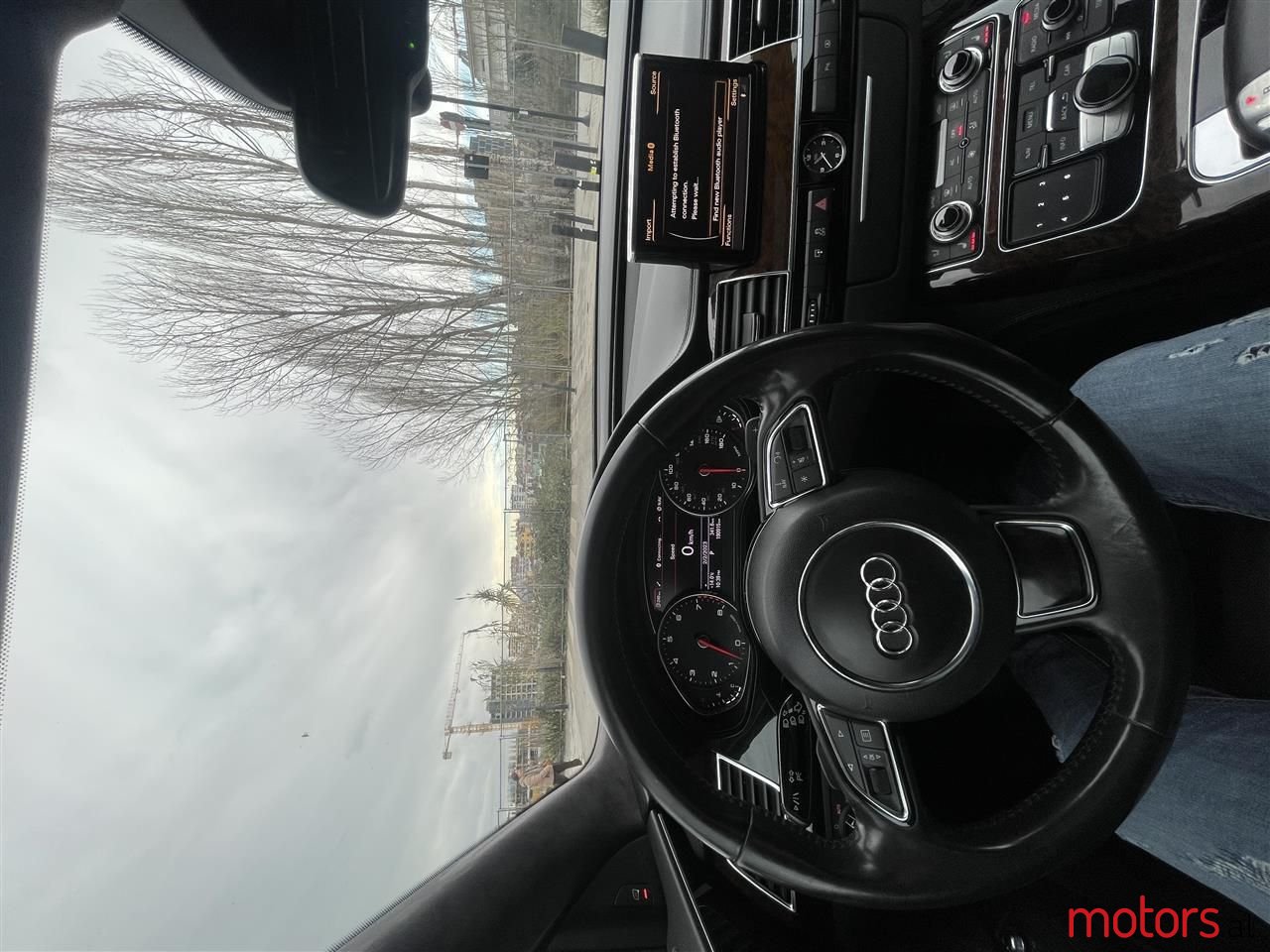 2011' Audi A8 photo #3