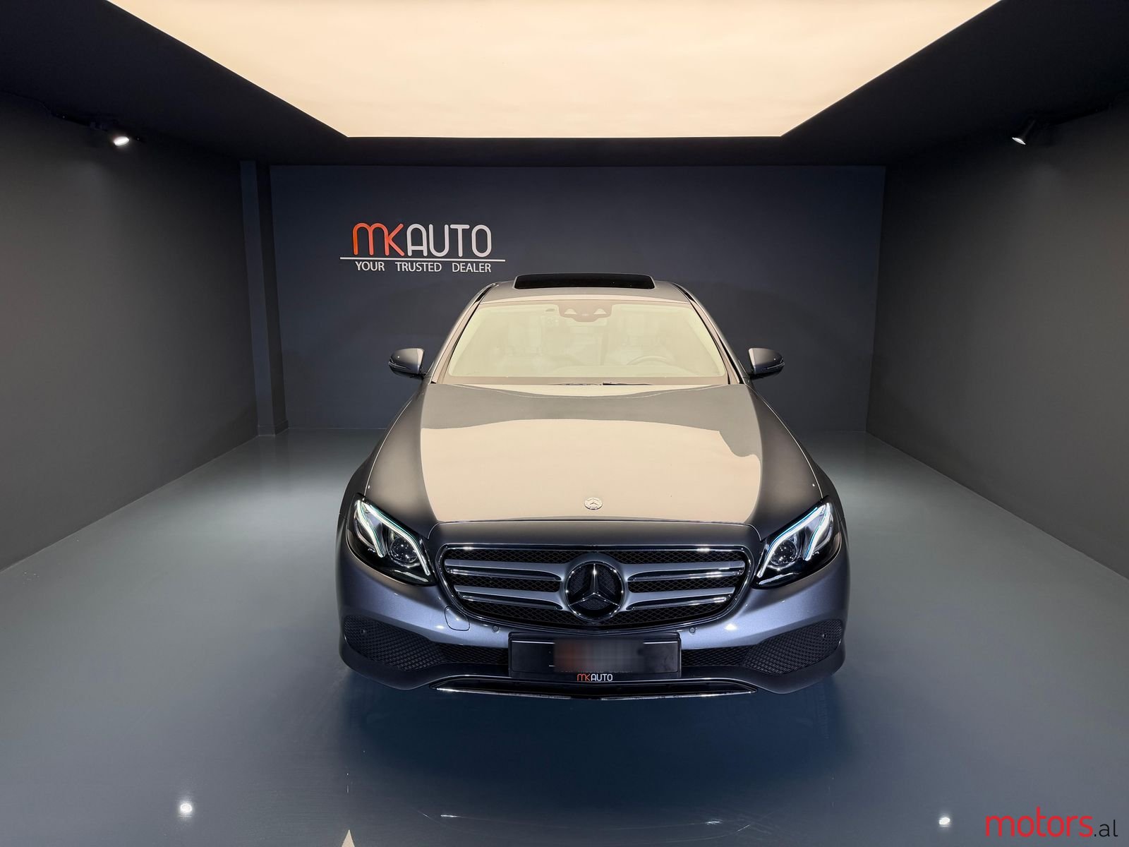 2017' Mercedes-Benz E 220 photo #6