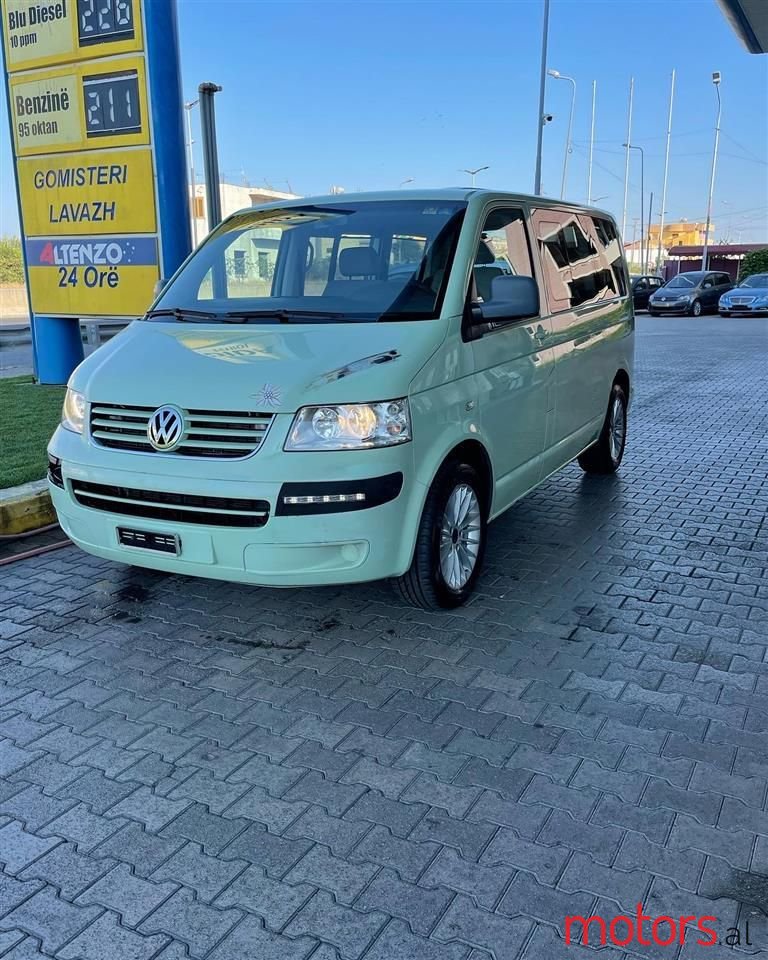 2006' Volkswagen T5 Caravelle photo #1