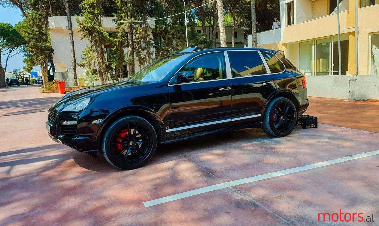 2008' Porsche Cayenne photo #1