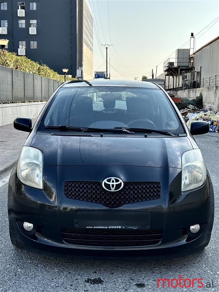 2007' Toyota Yaris photo #4