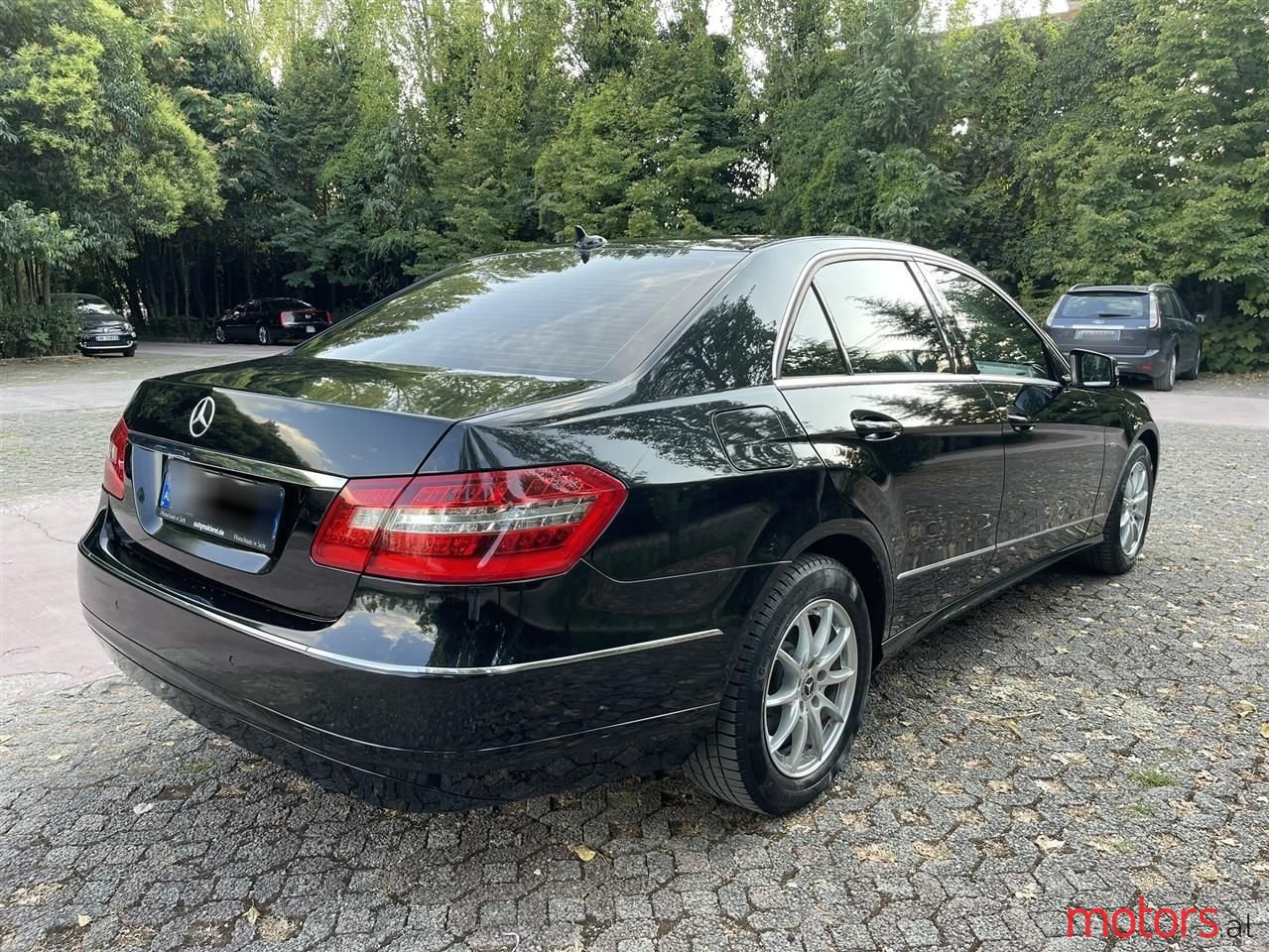 2009' Mercedes-Benz E 250 photo #6