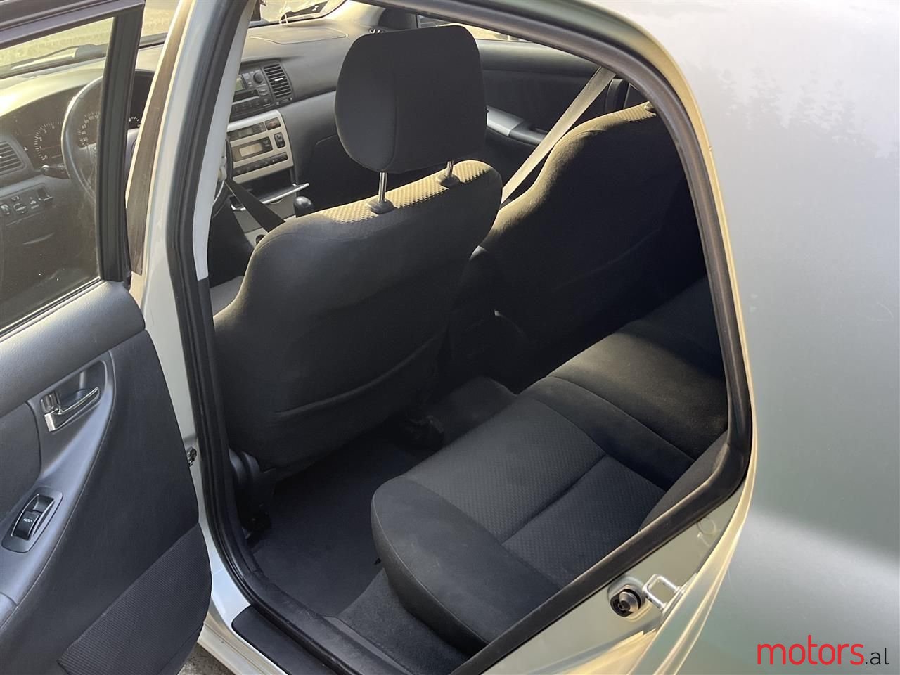 2005' Toyota Corolla photo #3