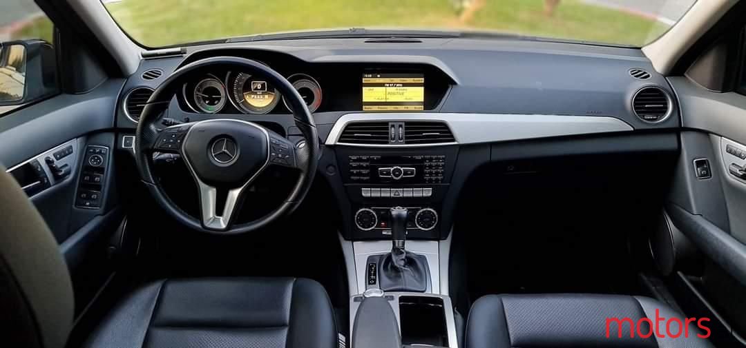 2012' Mercedes-Benz C 220 photo #4