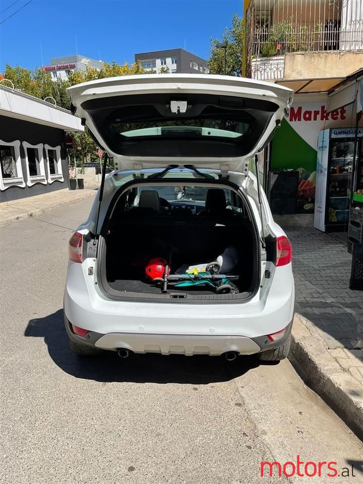 2009' Ford Kuga photo #3