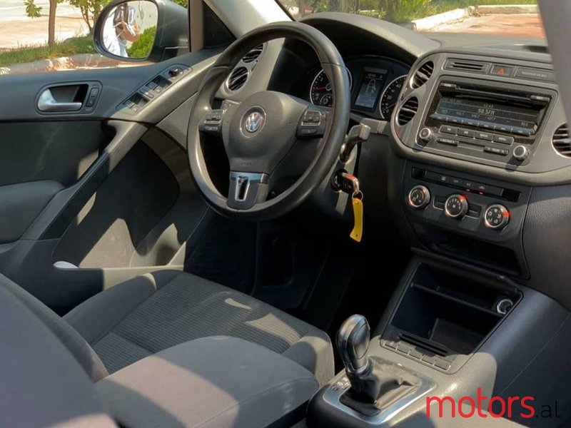 2013' Volkswagen Tiguan photo #6