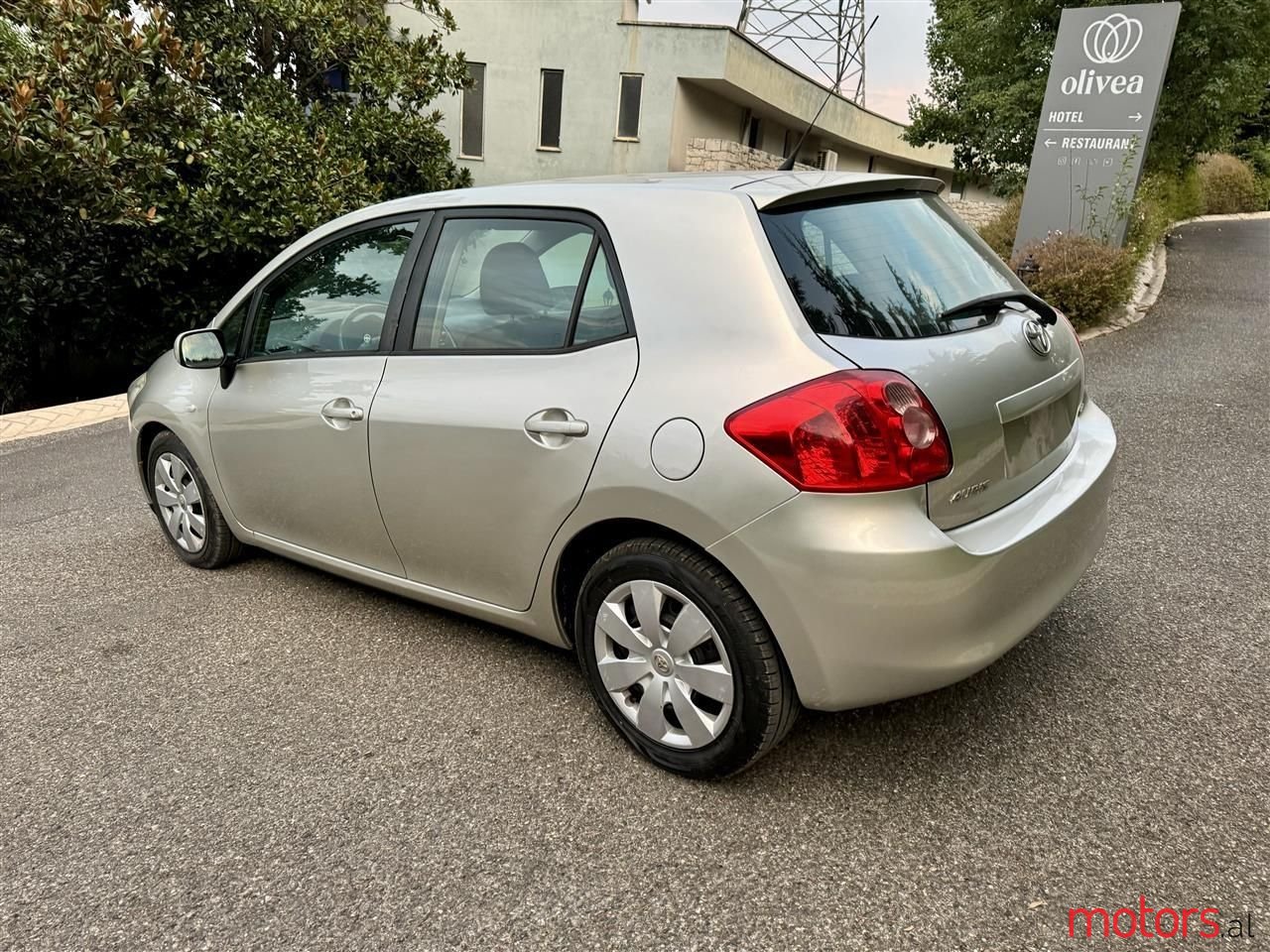 2009' Toyota Auris photo #5