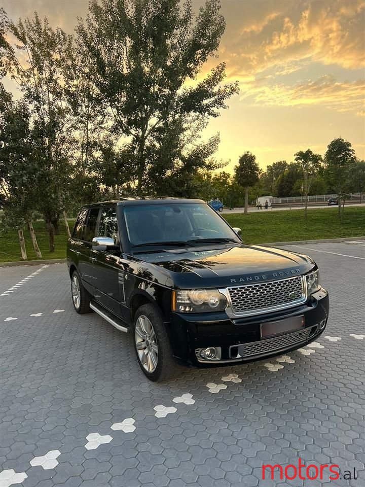 2007' Land Rover Range Rover Vogue photo #2