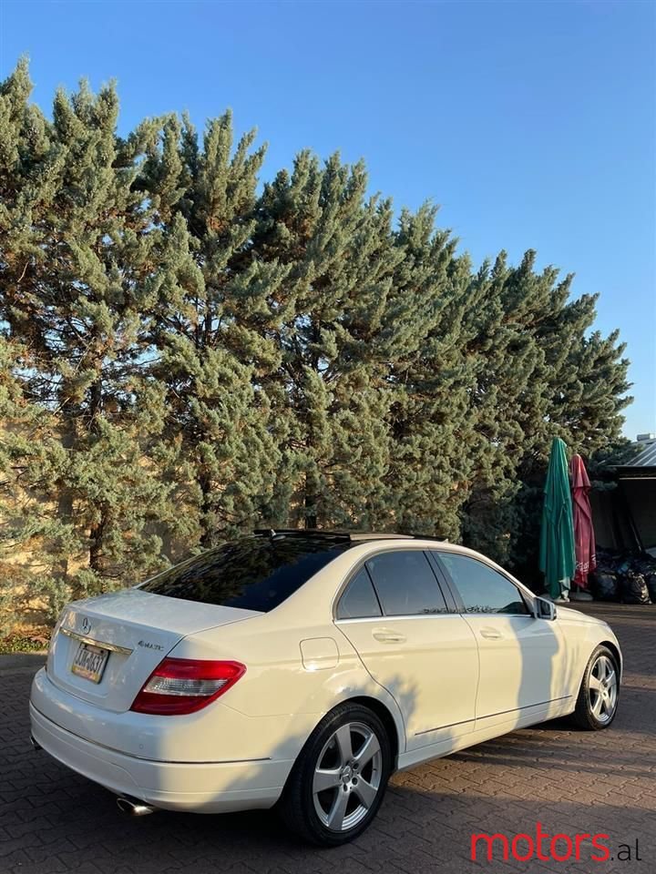 2010' Mercedes-Benz C 300 photo #4