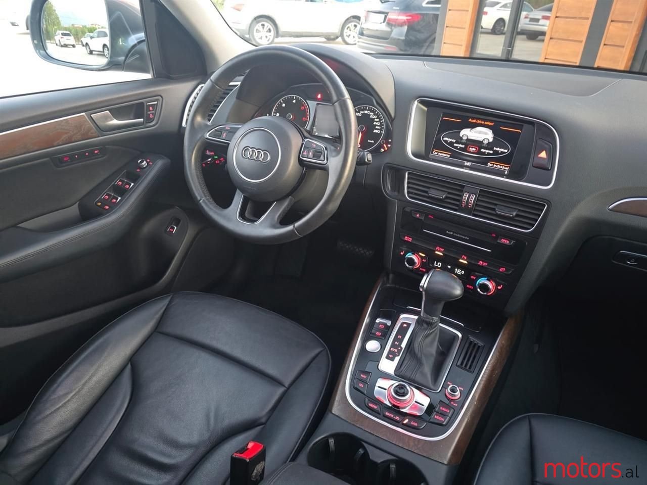 2013' Audi Q5 photo #5