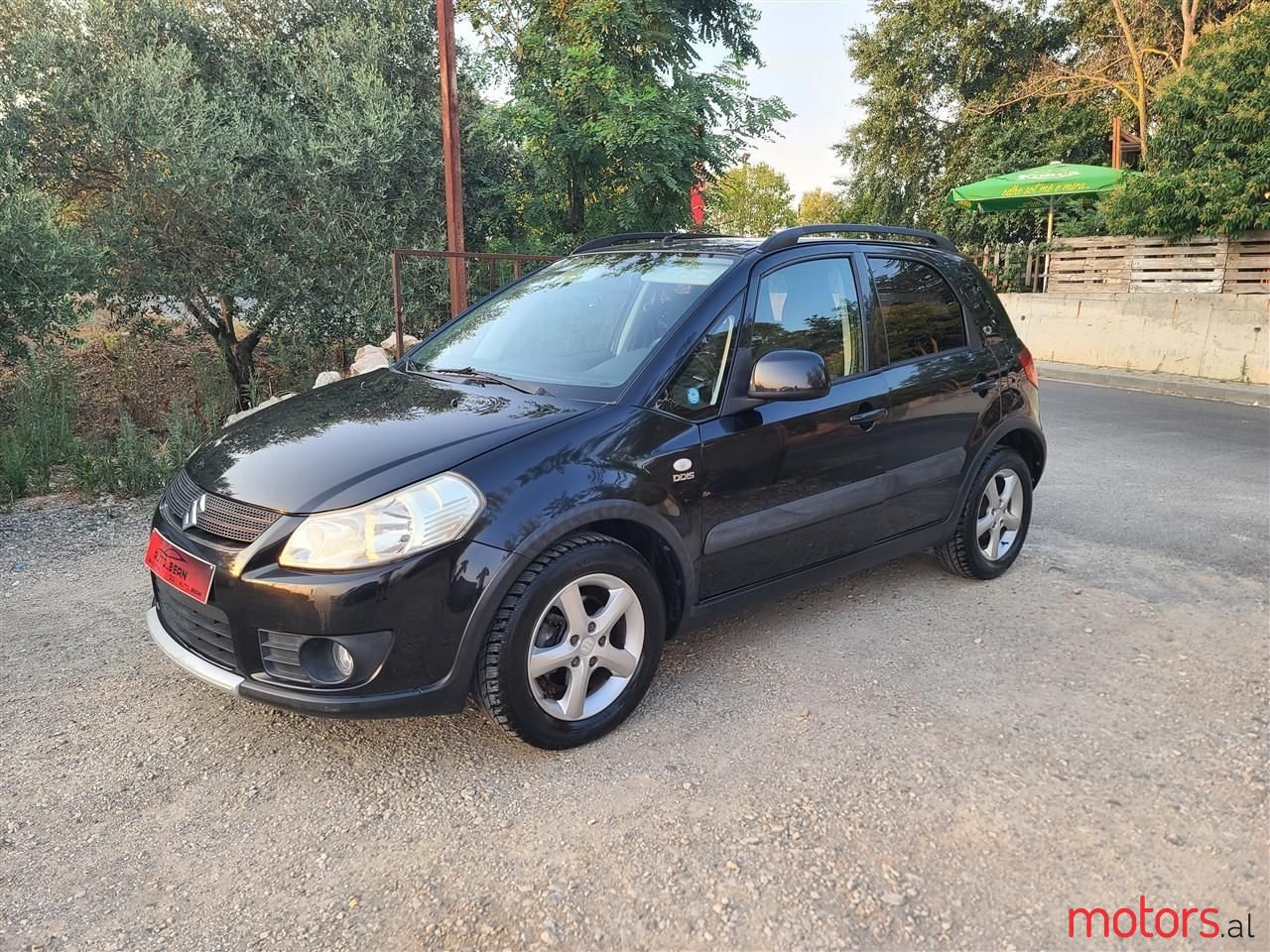 2010' Suzuki SX4 photo #2