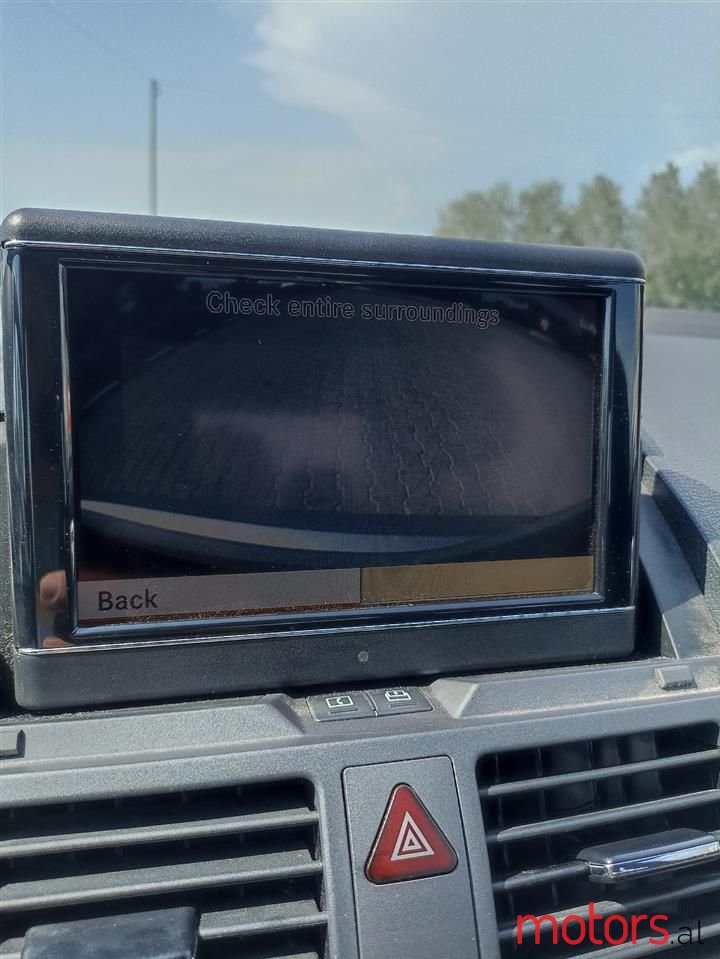 2011' Mercedes-Benz C 220 photo #4