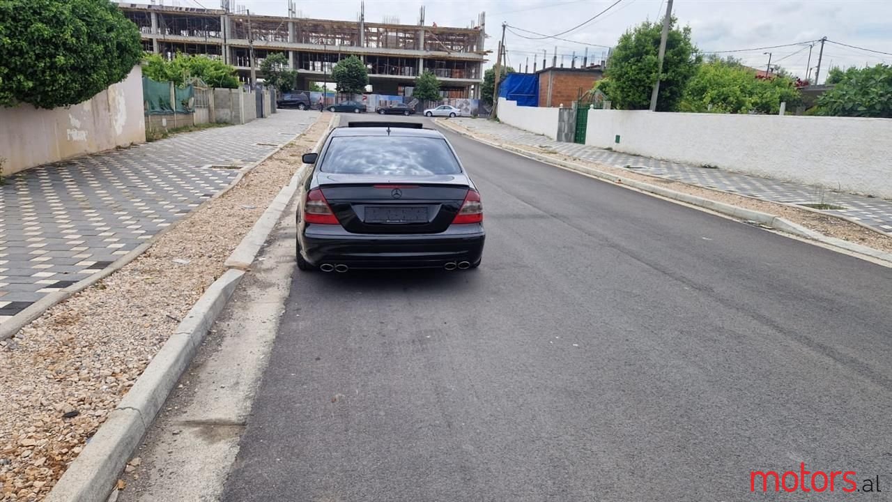 2006' Mercedes-Benz E 320 photo #1