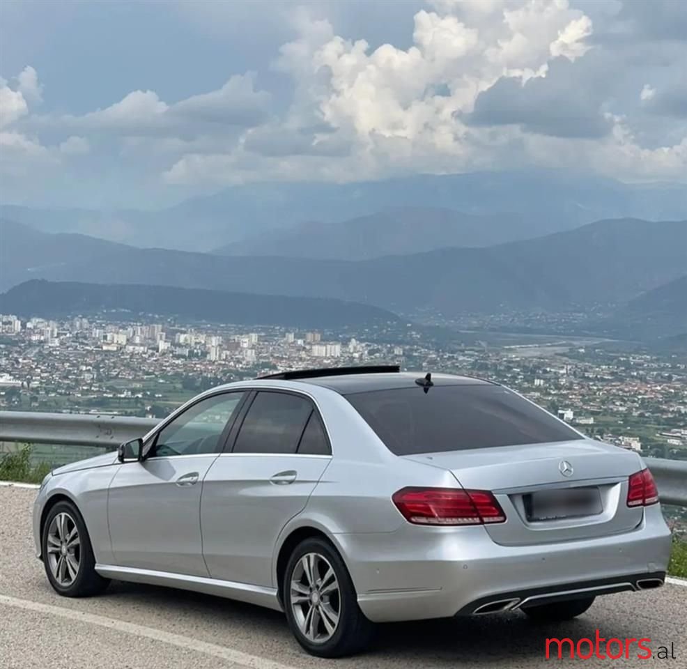 2014' Mercedes-Benz E 220 photo #3