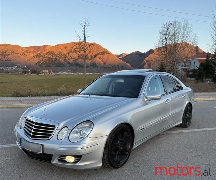 2008' Mercedes-Benz E 230 photo #5