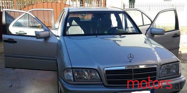2000' Mercedes-Benz C-Class photo #5